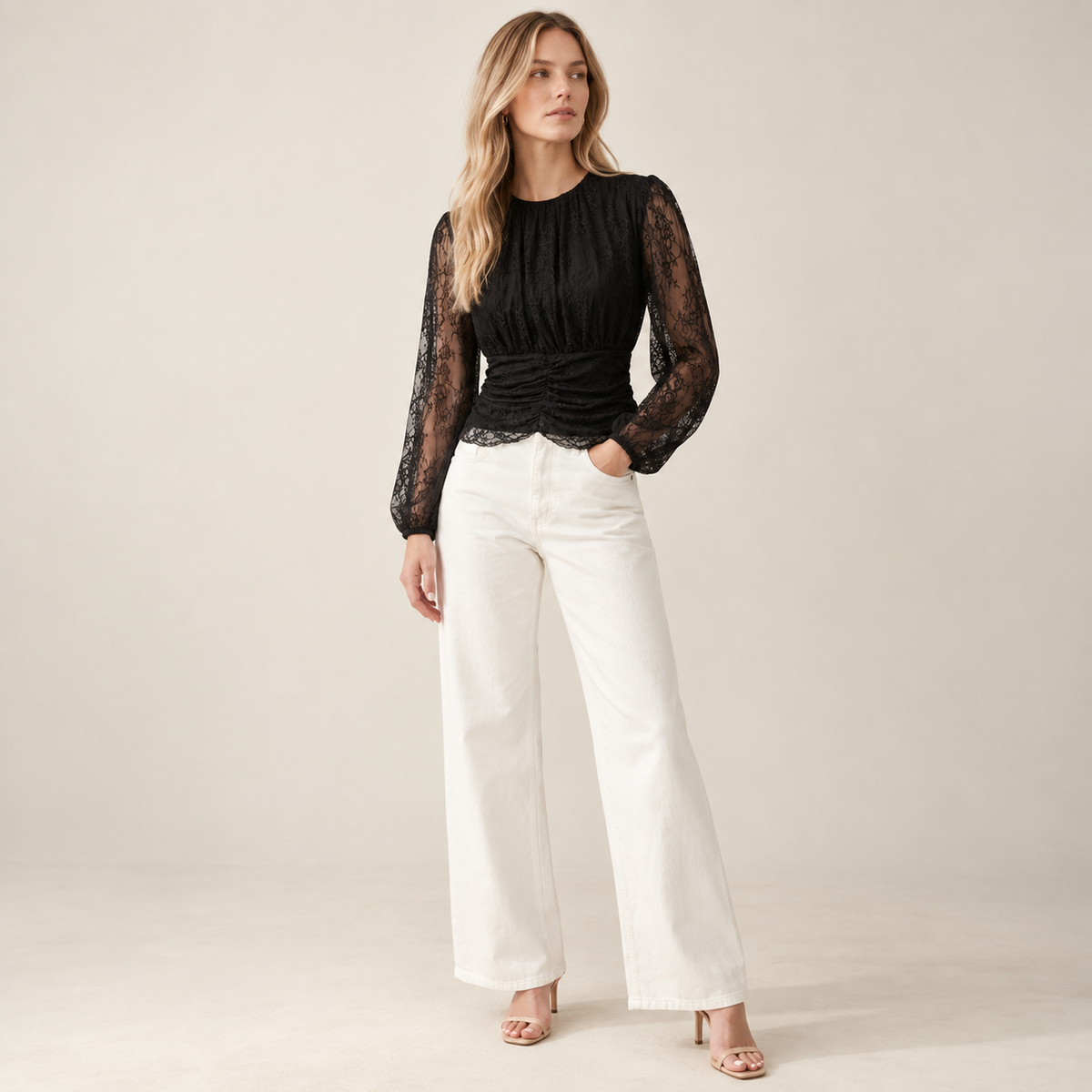 Bluza s čipkastim rukavima – nova fotografija 3