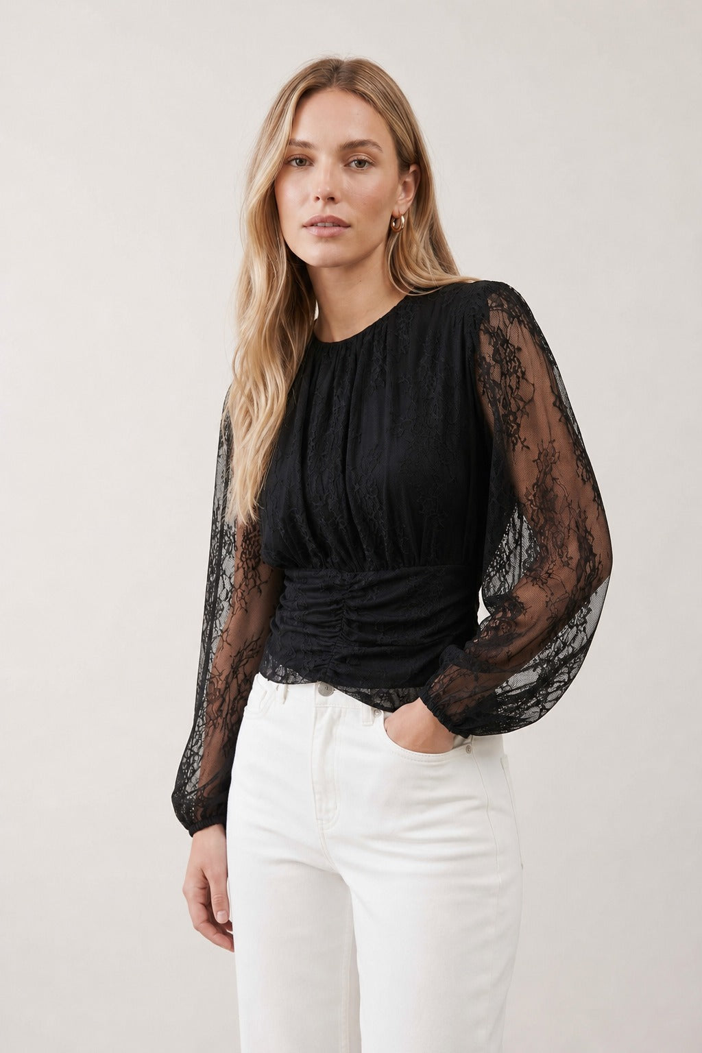 Bluza s čipkastim rukavima – bluza sa čipkom crna