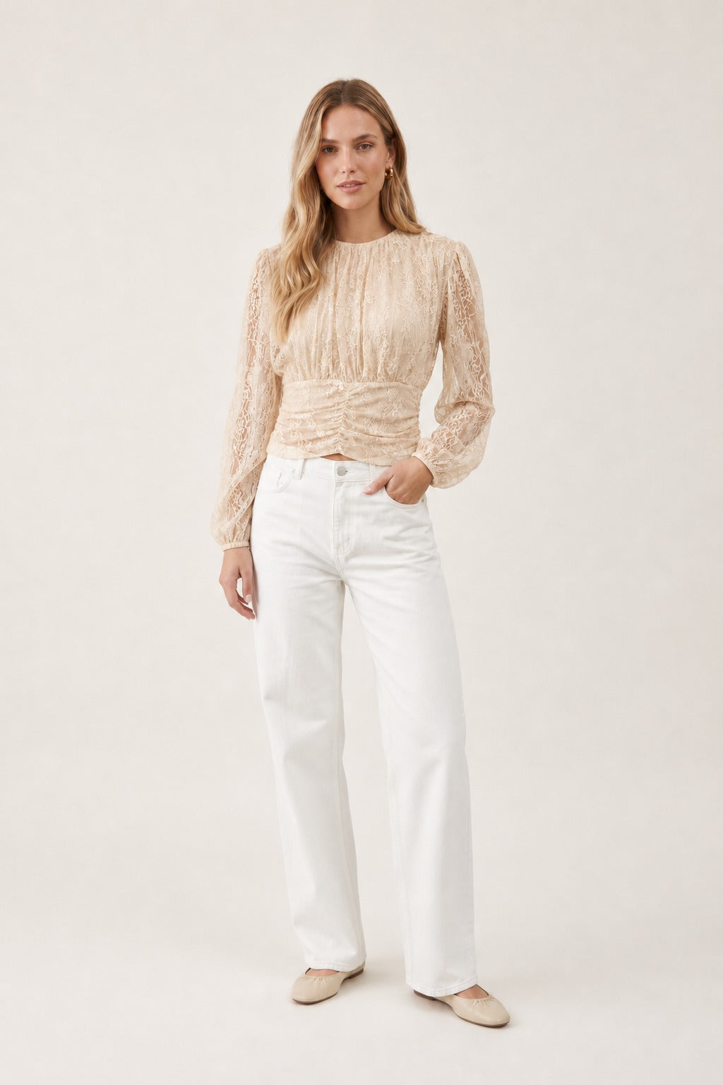Bluza s čipkastim rukavima – bluza sa čipkom ekru